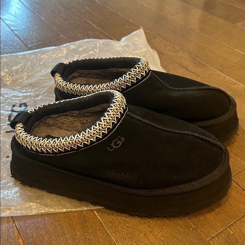 UGG Tazz II: Platform Slippers